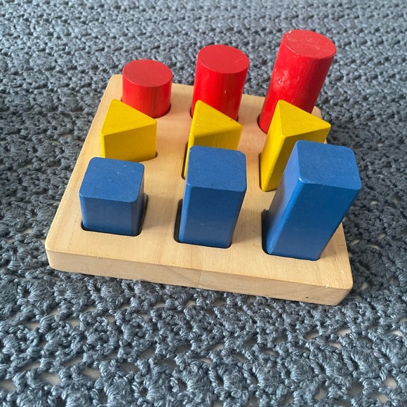 Plan Toys Colorful Wooden Shape Sorting Toy Set - Picture 4 of 11